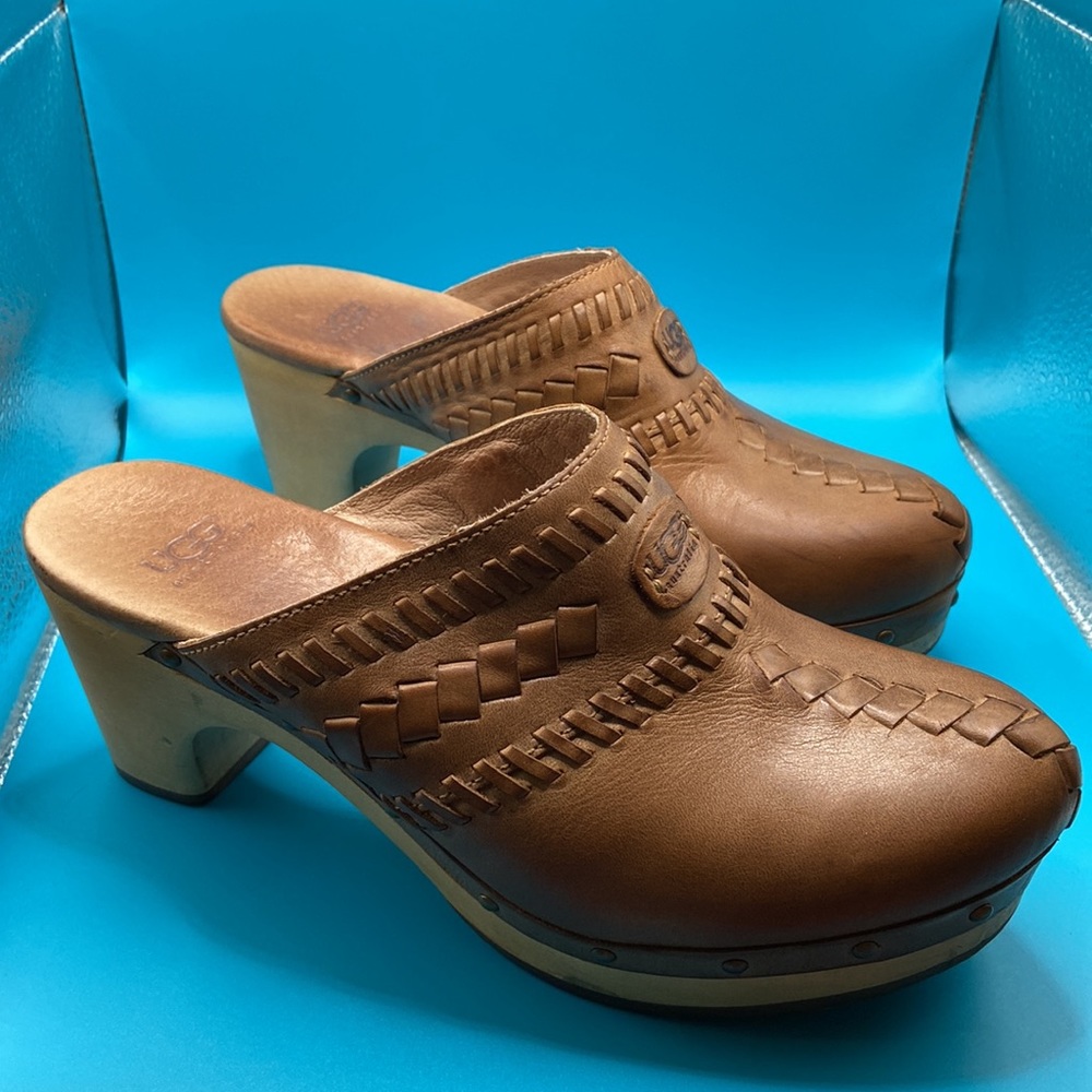 Women’s UGG Vivica Wood Clogs, Sz. 6 U.S. EUC - Picture 2 of 9